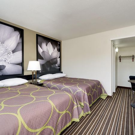 ซูเปอร์ 8 บาย วินด์แฮม ฟลอเรนซ์ Hotel ภายนอก รูปภาพ