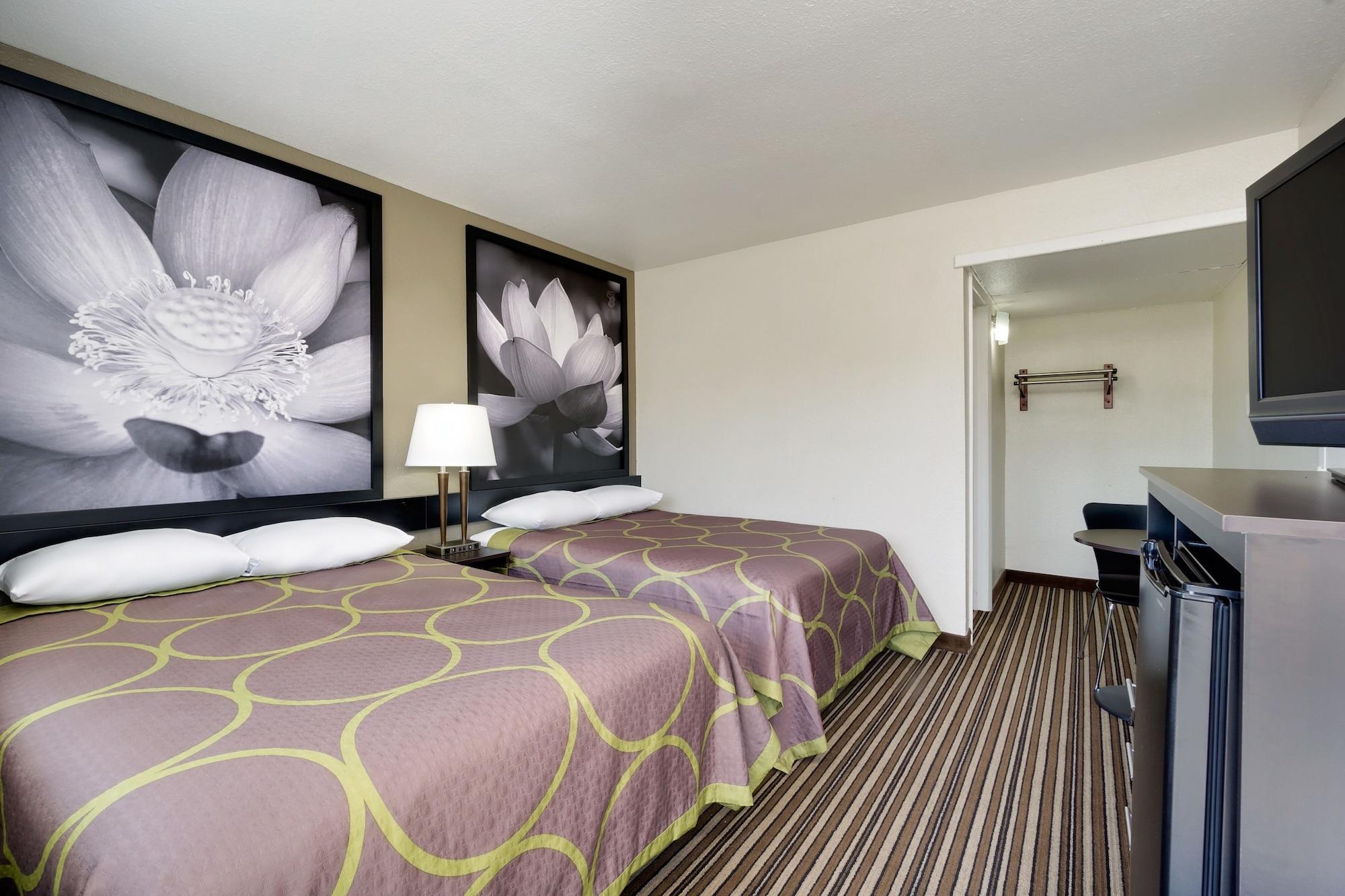 ซูเปอร์ 8 บาย วินด์แฮม ฟลอเรนซ์ Hotel ภายนอก รูปภาพ