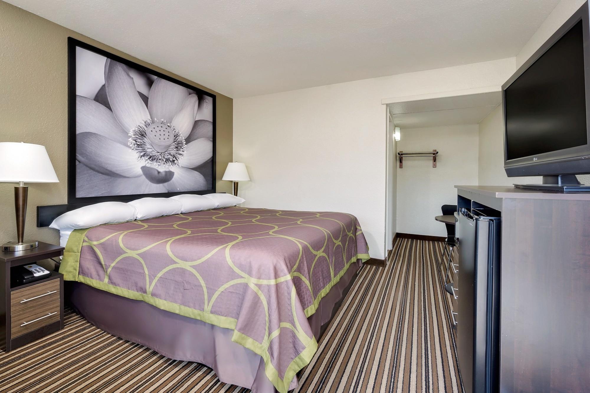 ซูเปอร์ 8 บาย วินด์แฮม ฟลอเรนซ์ Hotel ภายนอก รูปภาพ
